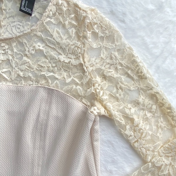 NWT Forever 21 Cream Dress with Lace in Size Large - Picture 7 of 11